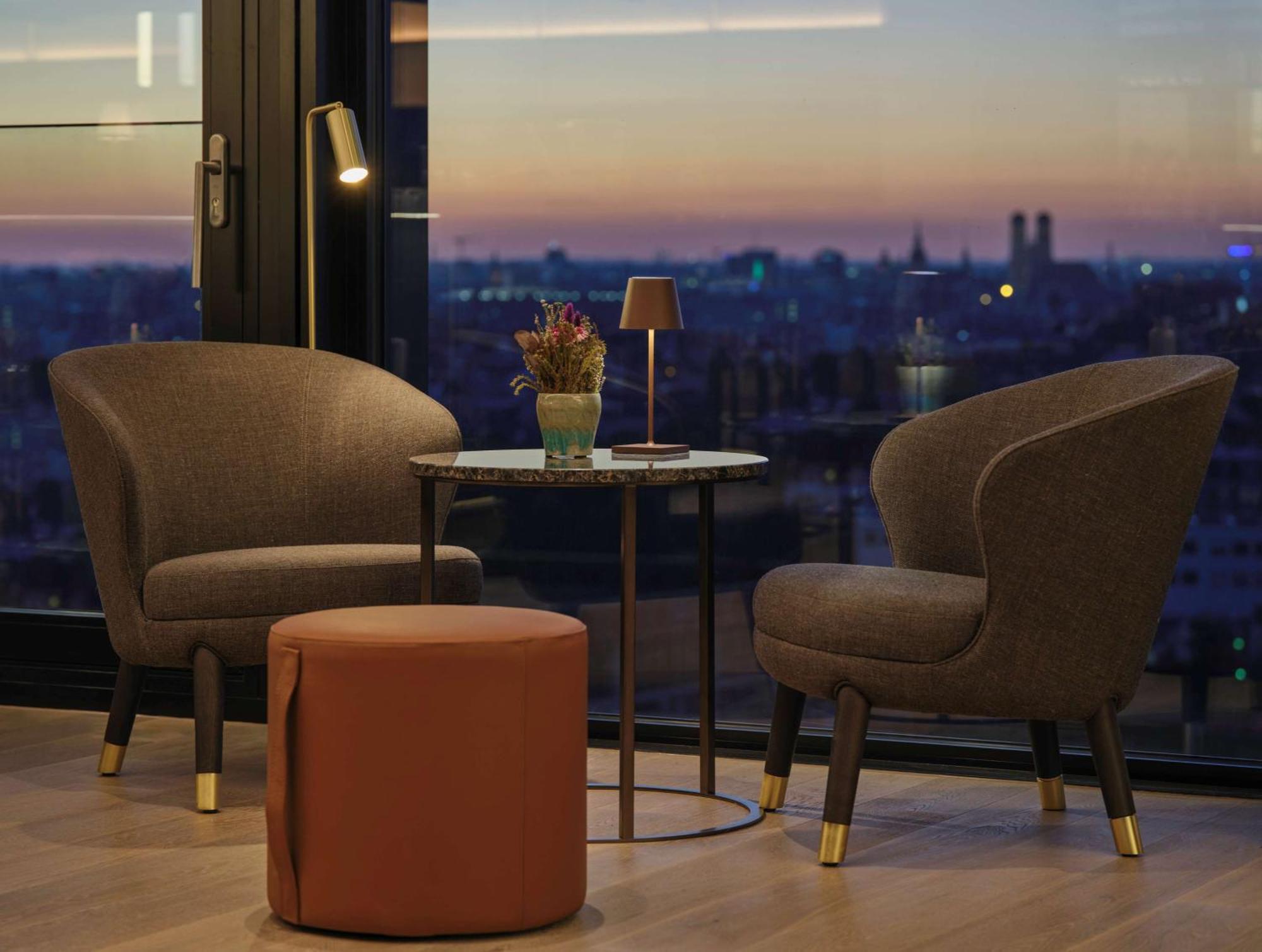 Adina Apartment Hotel Munich — Photos 1